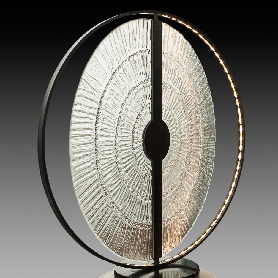 Disque de lumière Disque de lumière, par Natacha MONDON & Eric PIERRE