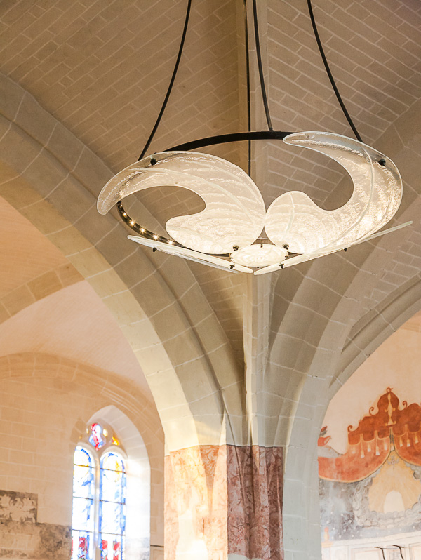 Lustres de la collégiale de Bueil-en-Touraine, lustres en verre par Natacha MONDON & Eric PIERRE - Lustre seul