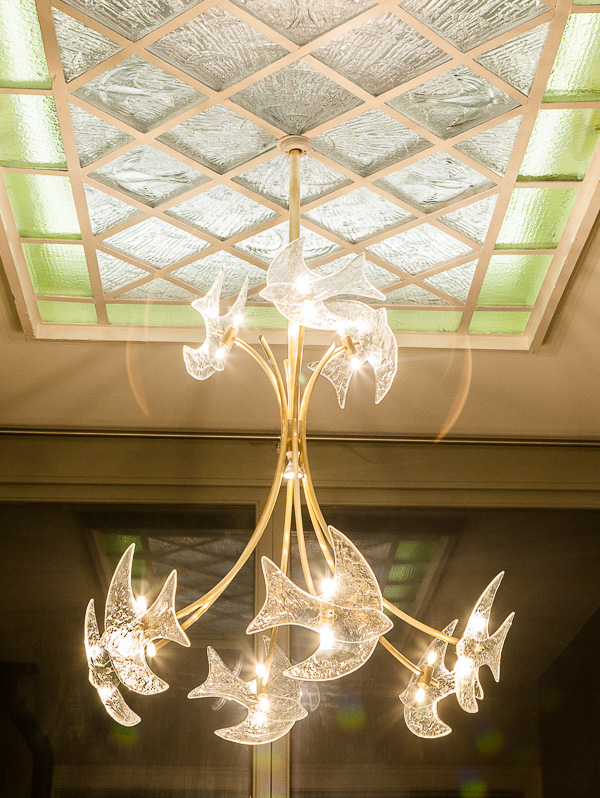 Lustre aux oiseaux, par Natacha MONDON & Eric PIERRE - Verrière et lustre de nuit