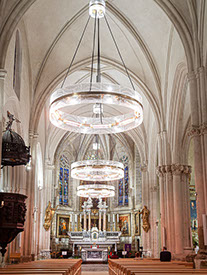 Lustres chauffants de l’église Saint-Nicolas de Pertuis — voir le projet
