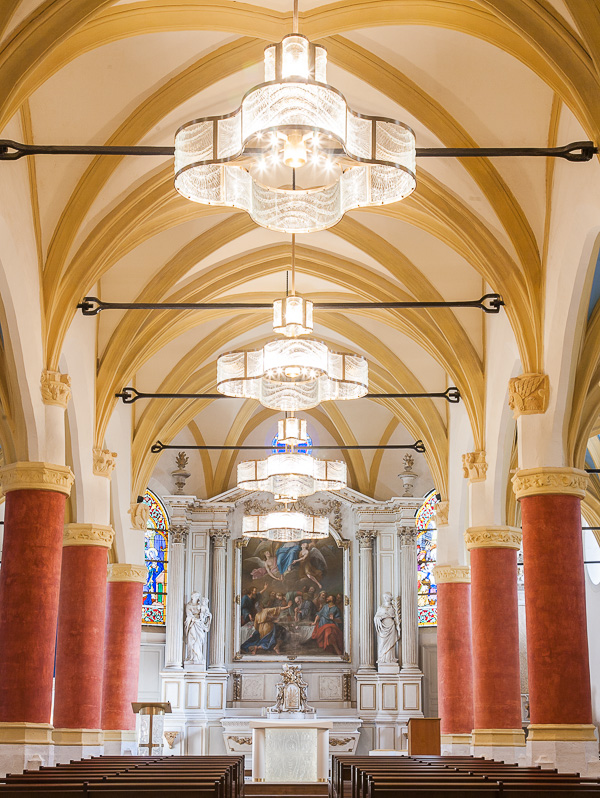 Lustres de l’église Notre-Dame de l’Assomption de Stains, par Natacha MONDON & Eric PIERRE - Nef